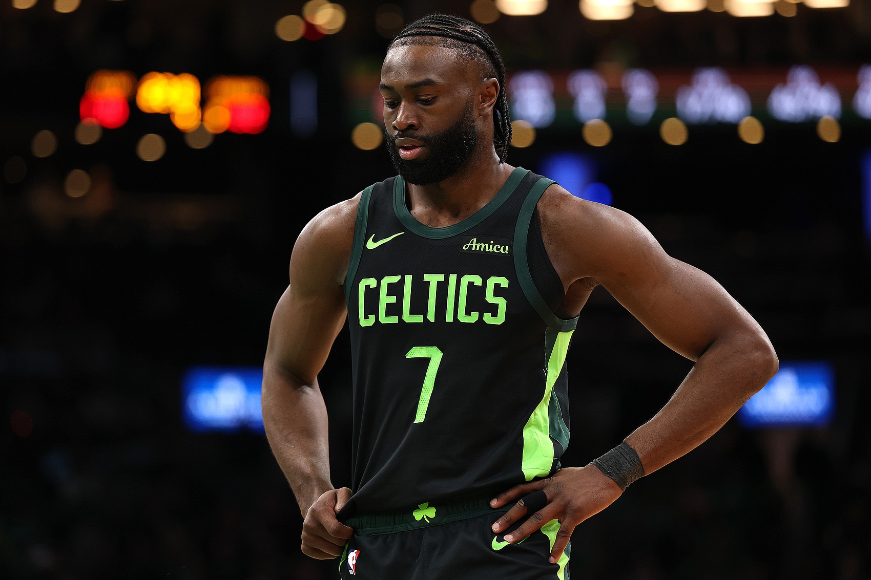 爵士总裁小安吉：球队最近在和绿军谈布朗交易的传闻纯属无稽之谈