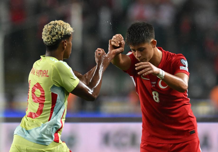 九游官网-世预赛-梅里诺帽子戏法 西班牙6-0土耳其两连胜