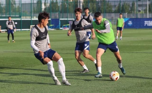 九游娱乐-三镇主帅提醒球员要有谦逊态度 也需有力拼的勇气